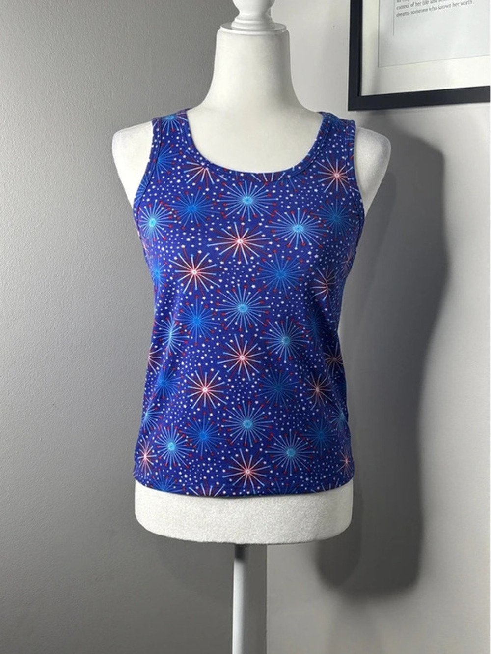 Freshman woman’s XS top